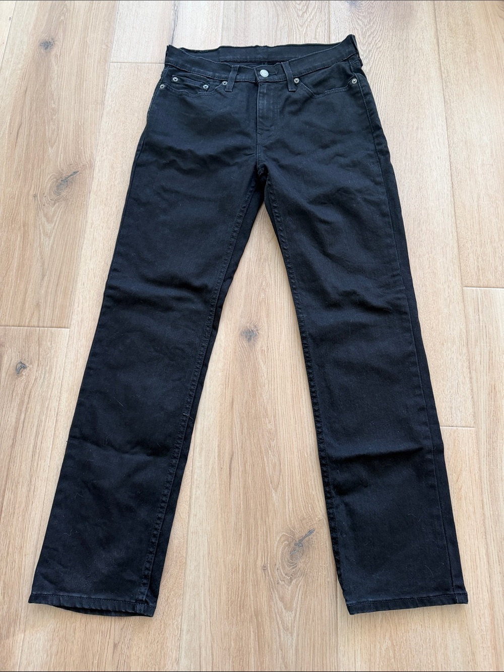 LEVI’S Classic Black Straight-Leg Jeans